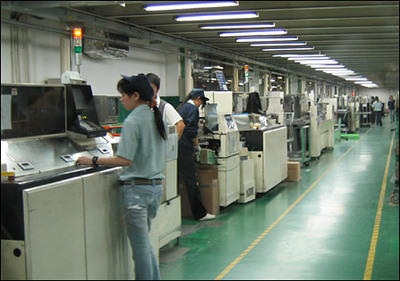 冠捷顯示器制造工廠探秘 精密硬件背后的科技時代